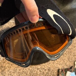 Oakley Black Frame Ski Goggles with Orange Lens